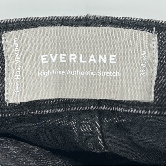 NEW EVERLANE The High-Rise Skinny Button-Fly Jean in Washed Black Size 35 Ankle - Picture 7 of 11